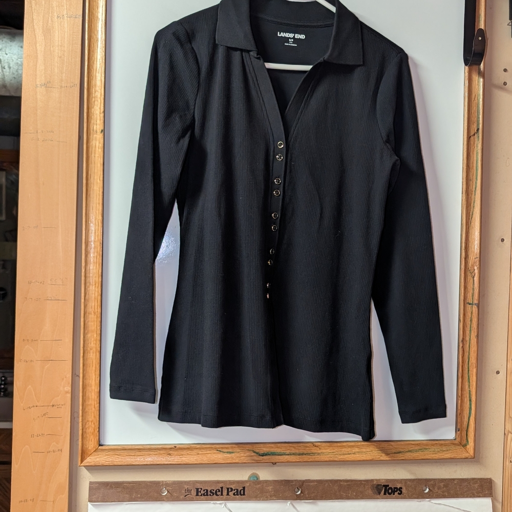 Set Of Two Long-Sleeve Ribbed Button-Front Tops - Picture 7 of 11